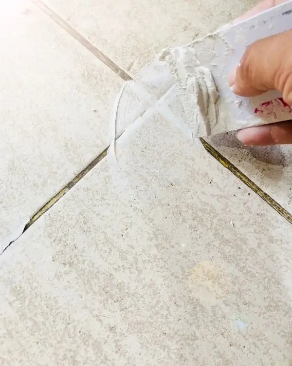 professional tile repairs Northern Suburbs Melbourne professional tile repairs Northern Suburbs Melbourne